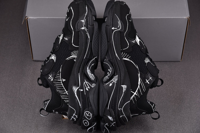 BLCG SNEAKER TRIPLE.S.