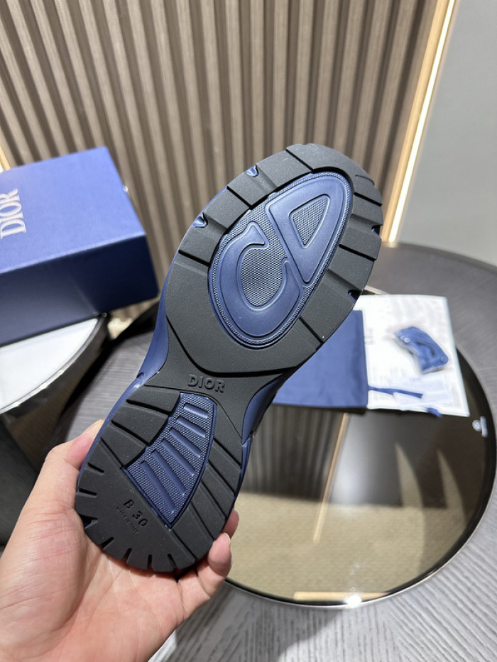 DIO B30 LowTop Sneaker