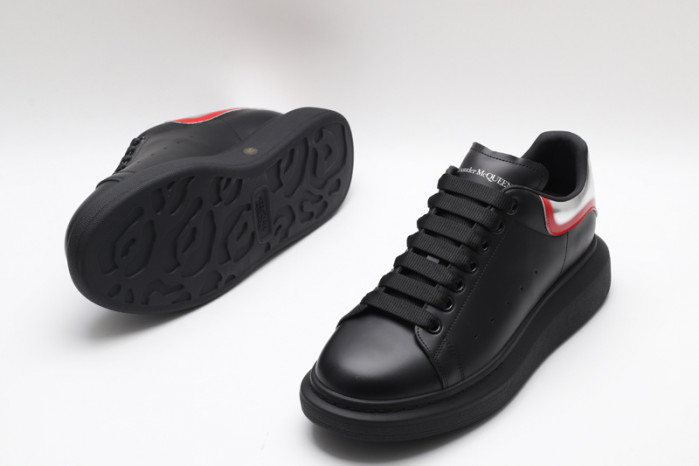 A1exa*der Mcqv*en OVERSIZED