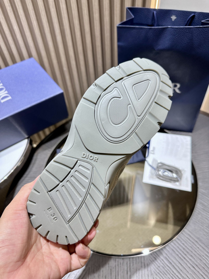 DIO B30 LowTop Sneaker