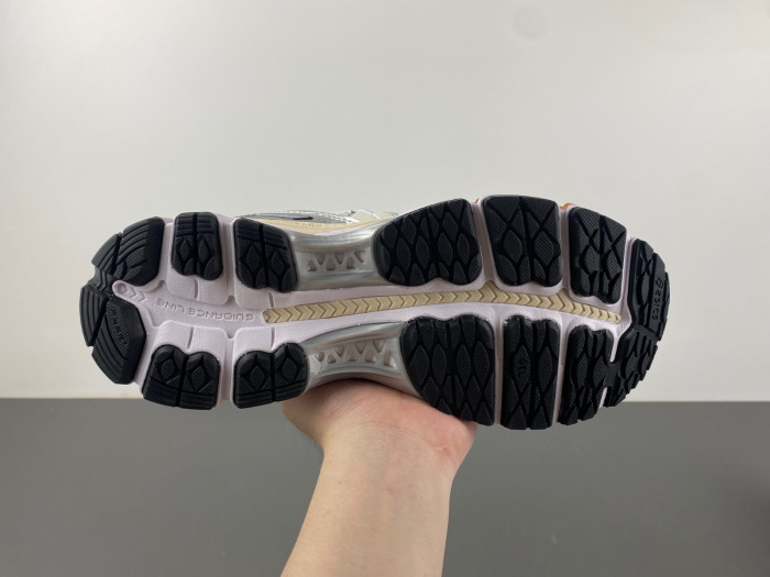 KITH Ronnie Fieg x As1cs Gel Kayano 12.1 "Knicks" 1203A555-101