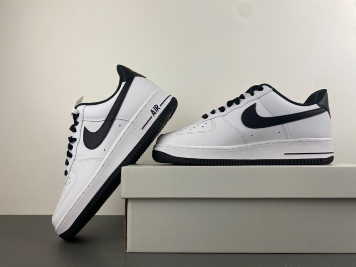 Nike Air Force 1 Low 
