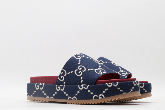 Gvc*1 SANDAL