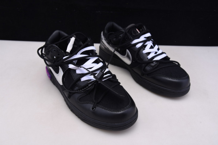 DUNK LOW 
