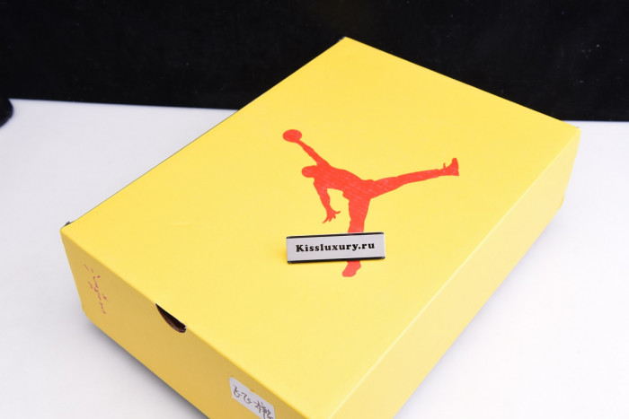 AIR JORDAN 6 YELLOW X TRAVIS SCOTT CN1084-300