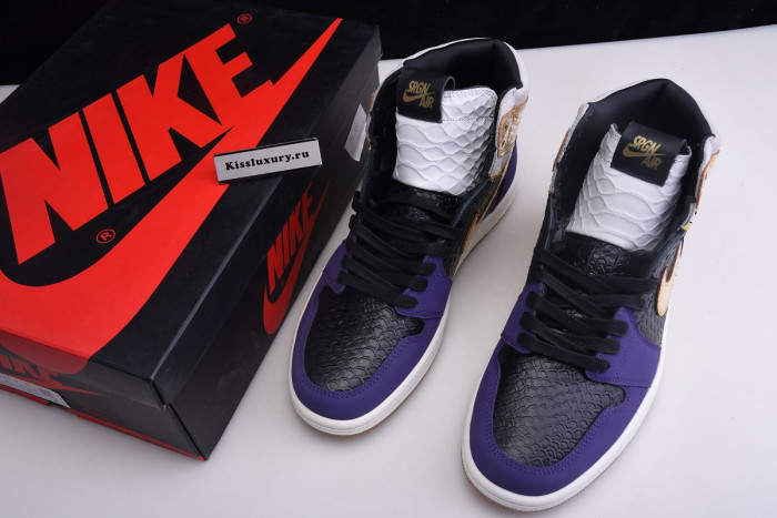 KOBE BRYANT X AIR JORDAN 1 HIGH OG BLACK-PURPLE 555088-171