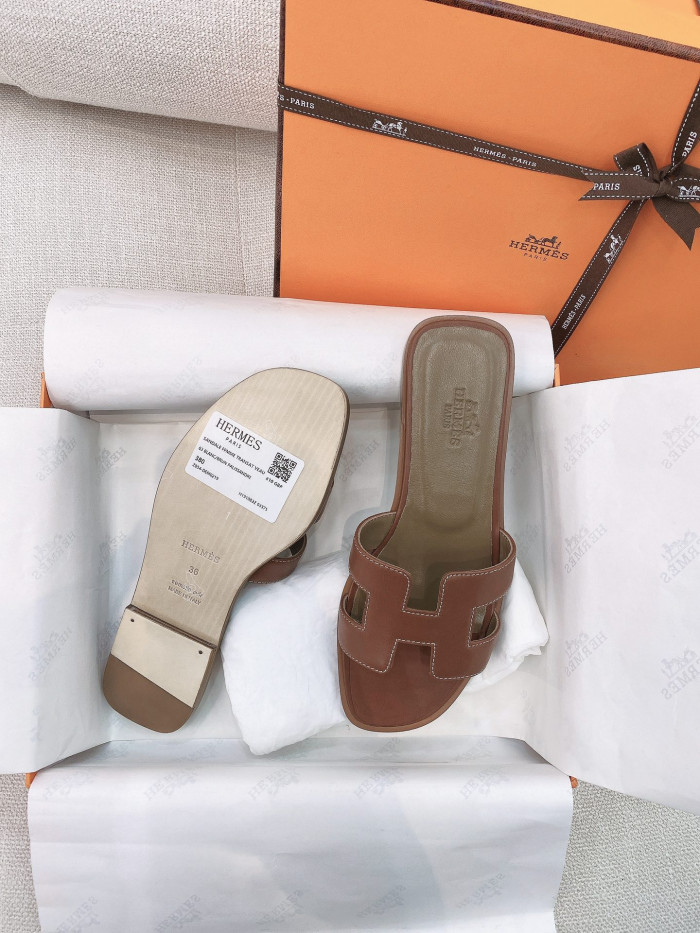 H**me5 SANDALS
