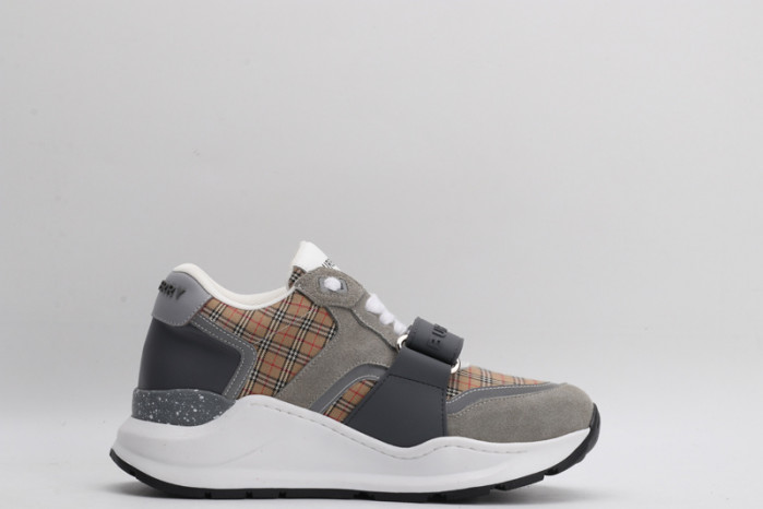 BUBERRY SNEAKER