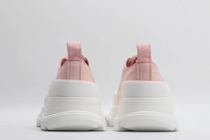 A1exa*der Mcqv*en Tread