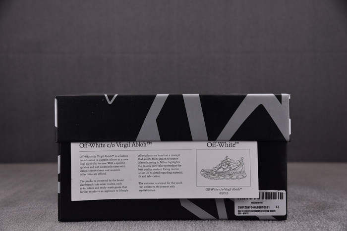 Off-White c/o Virgil Abloh