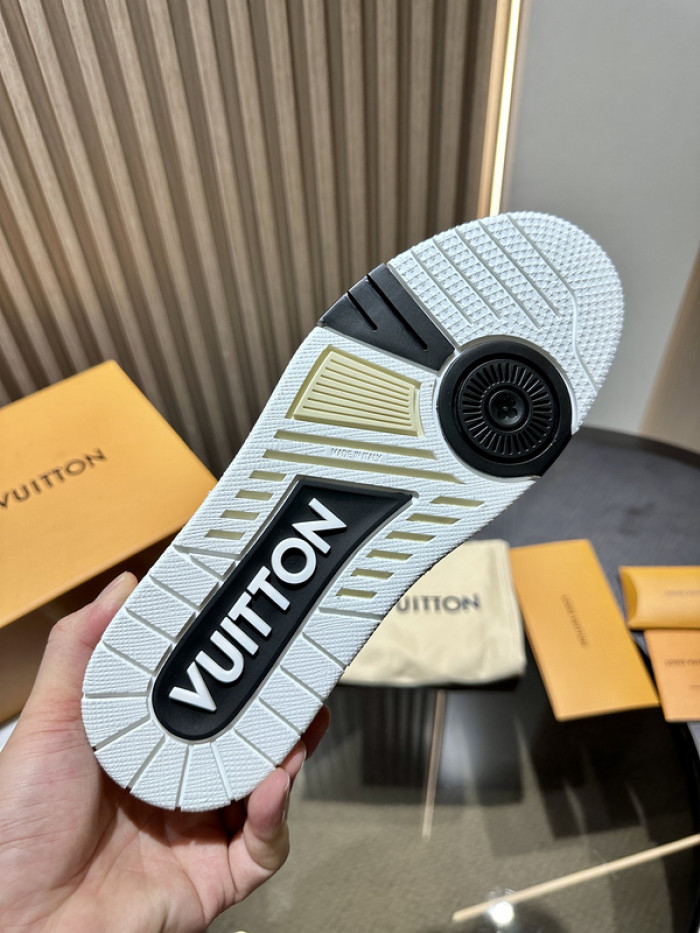LO1_VTS SNEAKER
