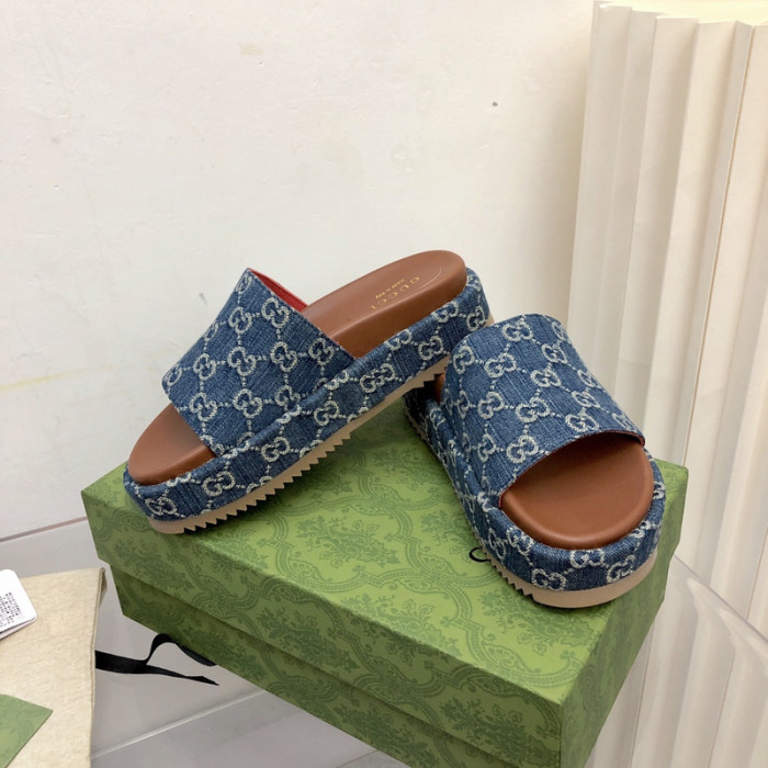 Gvc*1 SANDAL