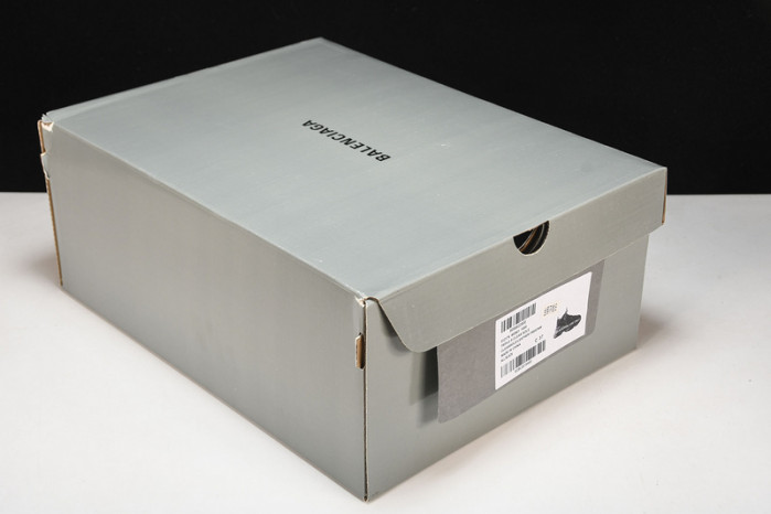 BLCG SNEAKER TRIPLE.S.