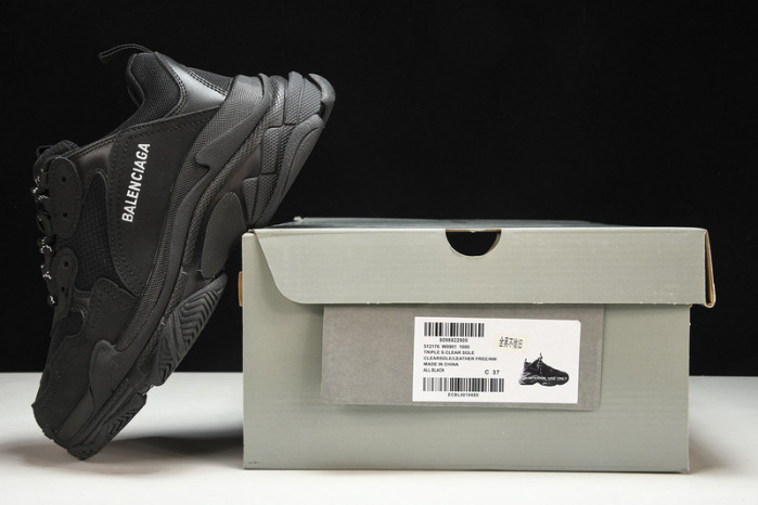 BLCG SNEAKER TRIPLE.S.