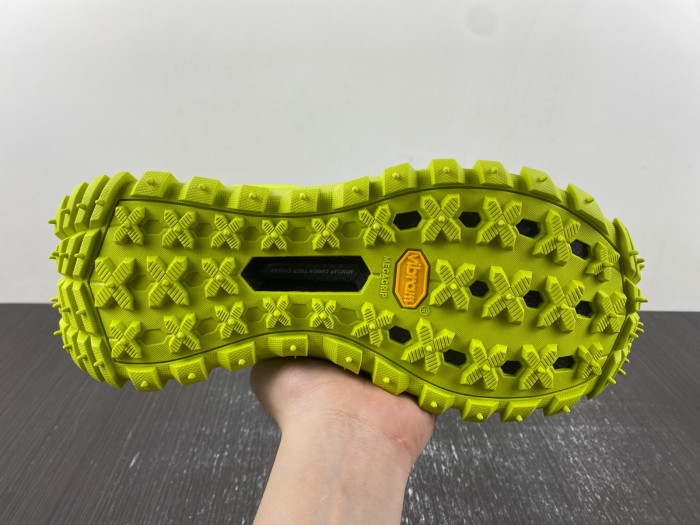 MONCLER TRAILGRIP GORE-TEX