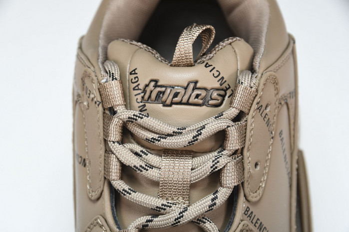 BLCG SNEAKER TRIPLE.S.