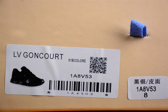 LO1_VTS SNEAKER