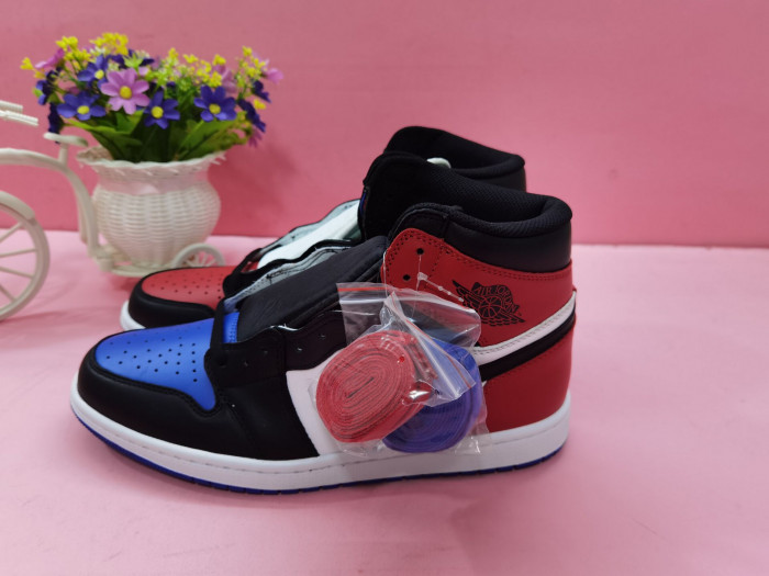 AIR JORDAN 1 RETRO HIGH OG 555088 026