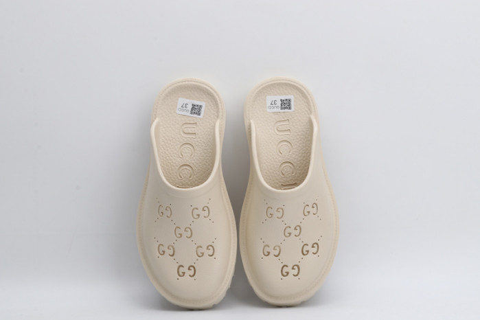 Gvc*1 SANDAL
