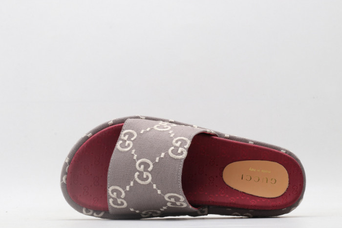 Gvc*1 SANDAL