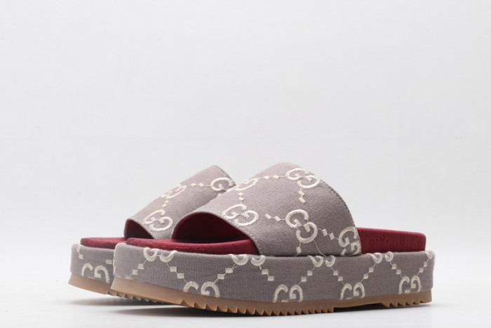 Gvc*1 SANDAL