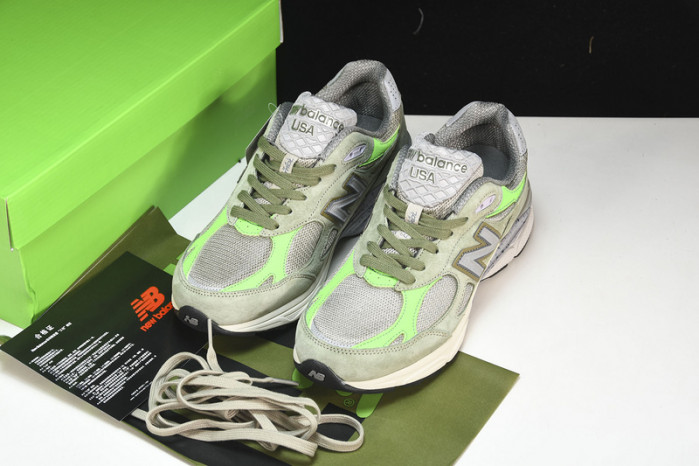 New Balance M990PP3