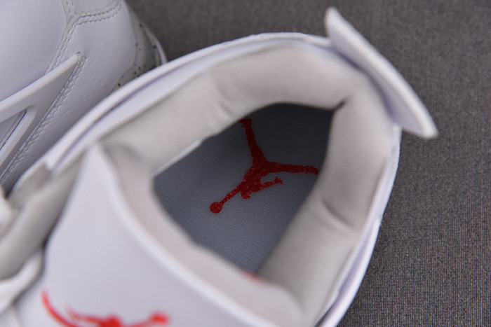 AIR JORDAN 4 “WHITE OREO” CT8527-100