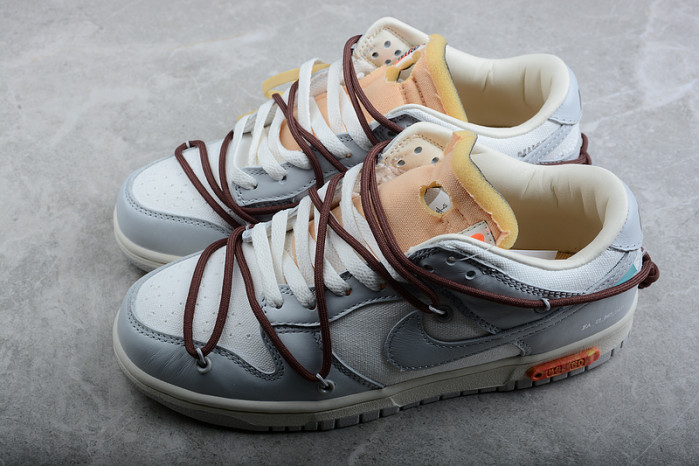 DUNK LOW 