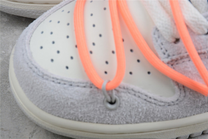 DUNK LOW 
