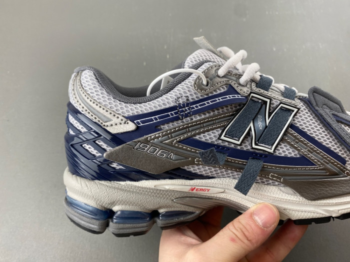 new Ba1an*e 1906a graphite magic blue u19064f6