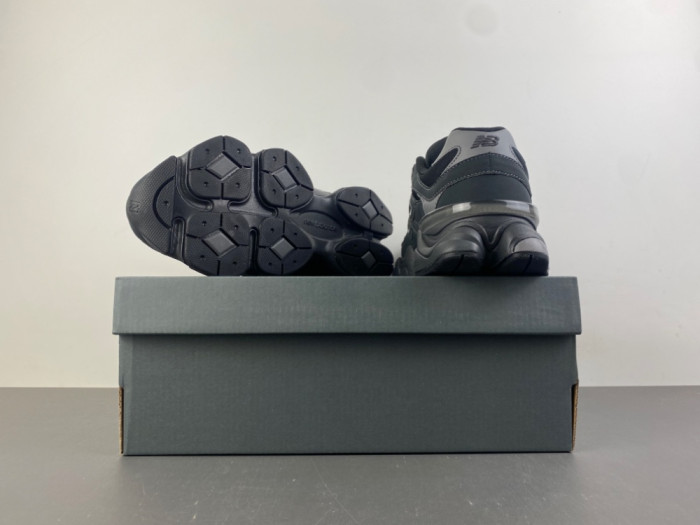 new Ba1an*e 9060 mono black u906079e