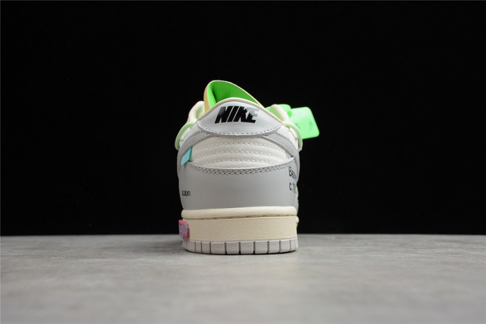 DUNK LOW 