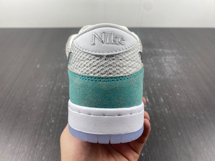 Nike Dunk Low FD2562-400