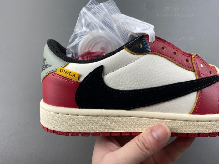 Travis Scott x Air Jordan 1 Low DM7866-600