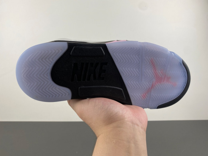 Air Jordan "35th Anniversary" HQ7978-102