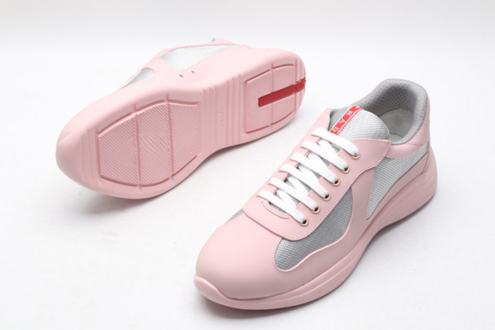 Pra*a sneaker