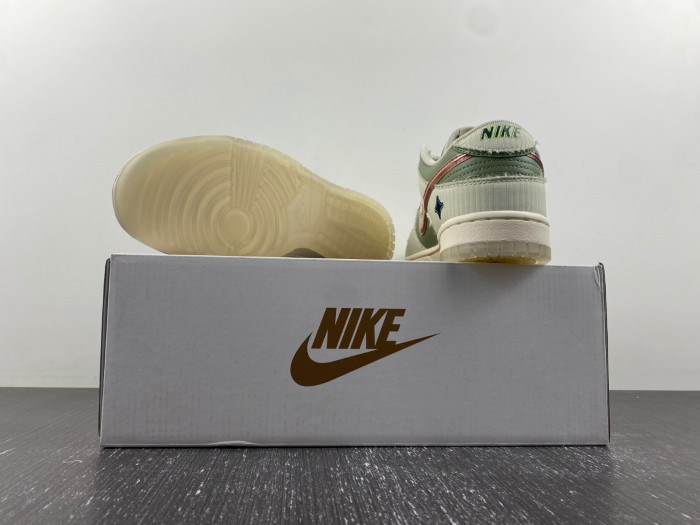 KYLER MURRAY X NIKE DUNK LOW BE 1 OF ONE FQ0269-001