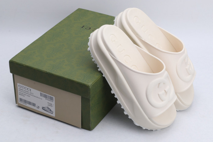Gvc*1 SANDALS
