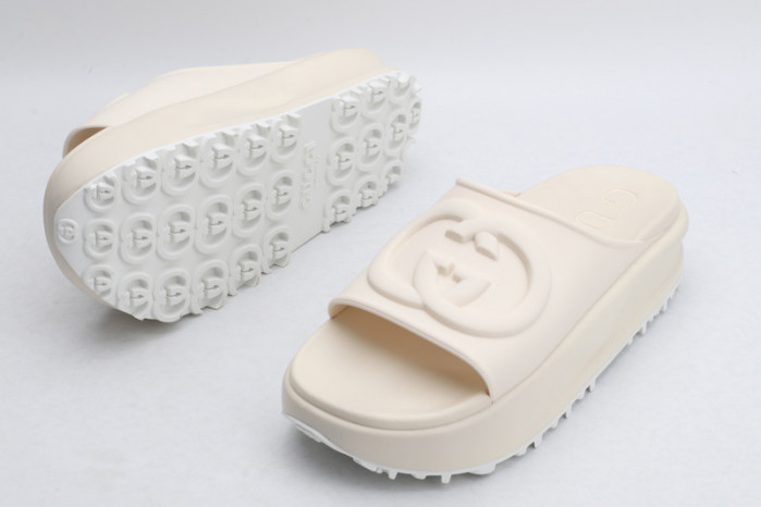 Gvc*1 SANDALS