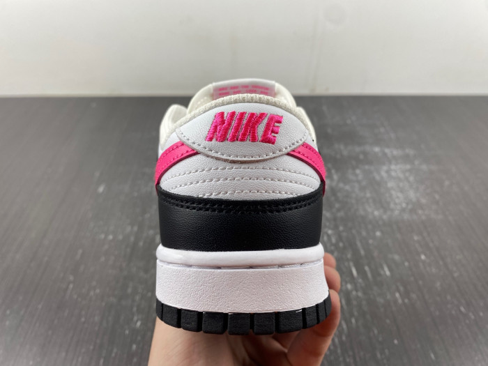 NIKE Dunk Low GS 