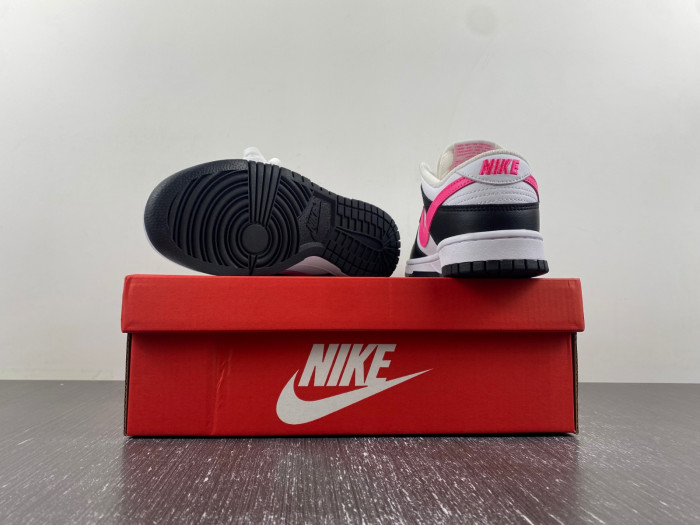 NIKE Dunk Low GS 