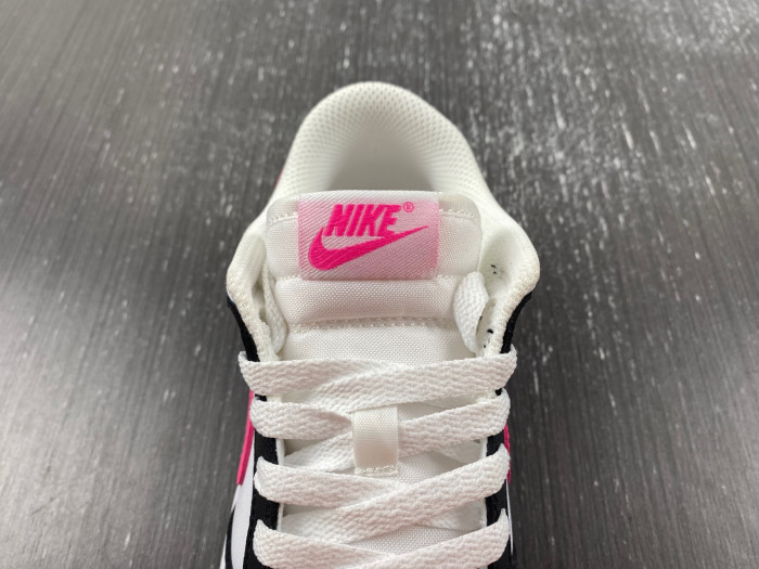 NIKE Dunk Low GS 