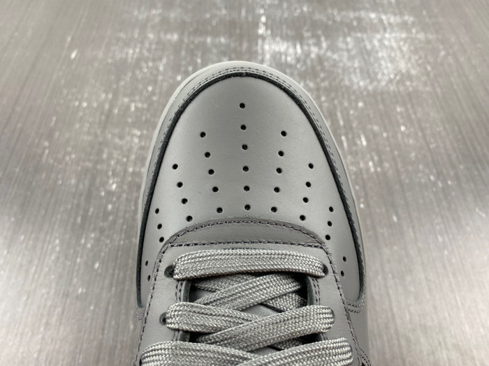 Off-White™ x Nike Air Force 1 DX1419-500