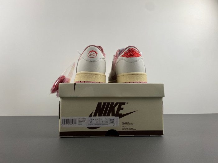 Travis Scott x Air Jordan 1 Low OG