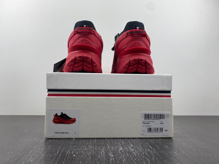 MONCLER TRAILGRIP GORE-TEX