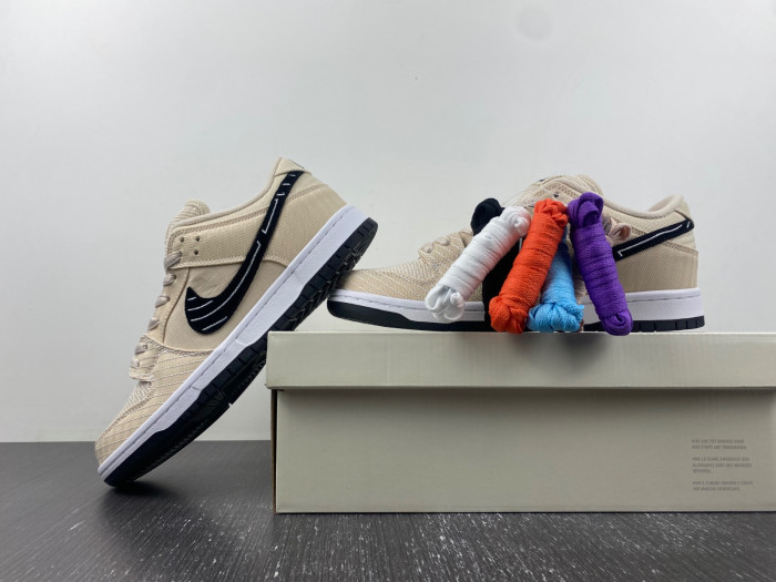 Albino & Preto x Nike SB Dunk Low FD2627-200