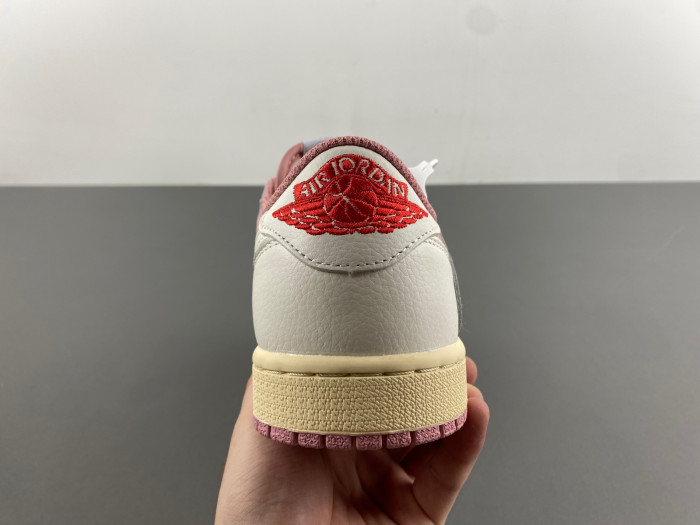 Travis Scott x Air Jordan 1 Low OG