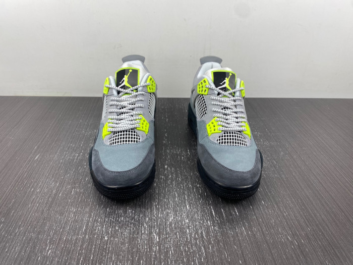 Air Jordan 4 Retro SE 