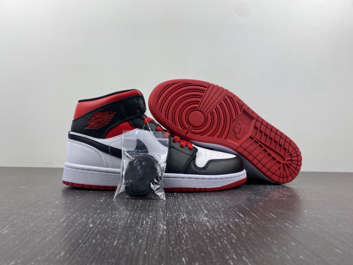 AIR Jordan 1 Mid Gym Red Black Toe  - DQ8426-106
