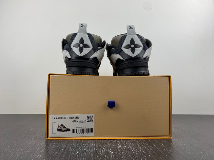 LO1_VTS SNEAKER